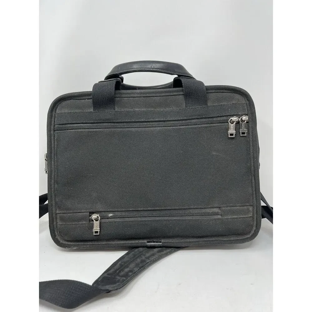 Tumi Business bag‎ nylon black with pass case